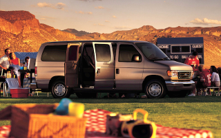 Illustration for article titled Ten Cars That Would Make Great Food Trucks